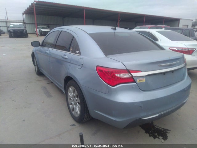 1C3CCBAB2EN207777 Chrysler 200 LX
