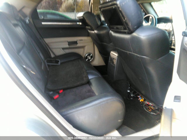 2007 CHRYSLER 300 C SRT8 VIN: 2C3KA73W77H839443