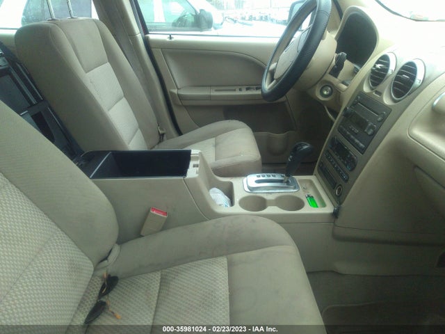 2005 FORD FREESTYLE SE VIN: 1FMZK01165GA35340