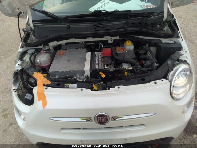 2017 Fiat 500e, VIN: 3C3CFFGE1HT529895