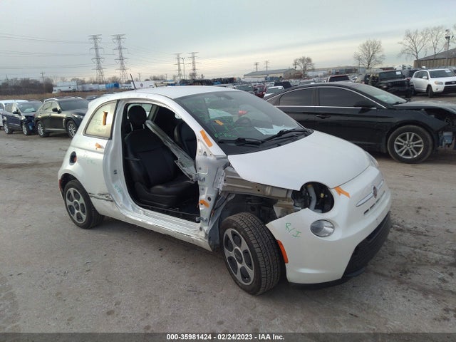 2017 Fiat 500e, VIN: 3C3CFFGE1HT529895