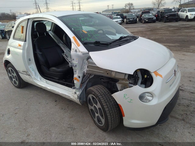 2017 Fiat 500e, VIN: 3C3CFFGE1HT529895