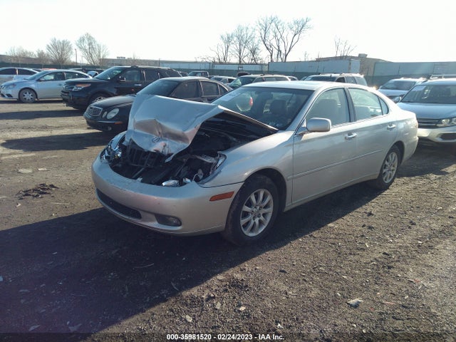 Lexus ES 300 2003 JTHBF30GX30144664 Image 2