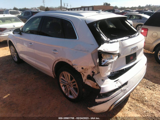 WA1BNAFY0J2145424 Audi Q5 Premium Plus