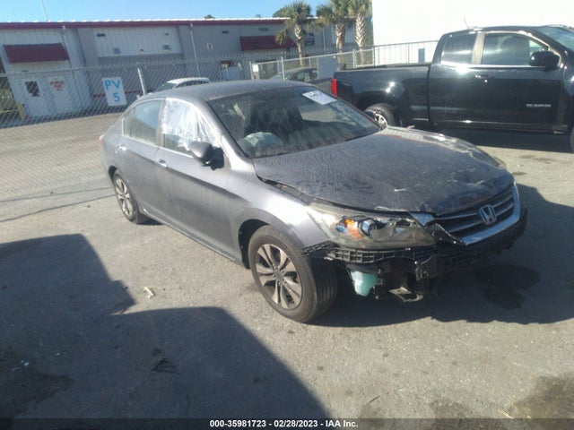 2014 1HGCR2F37EA185070 main image
