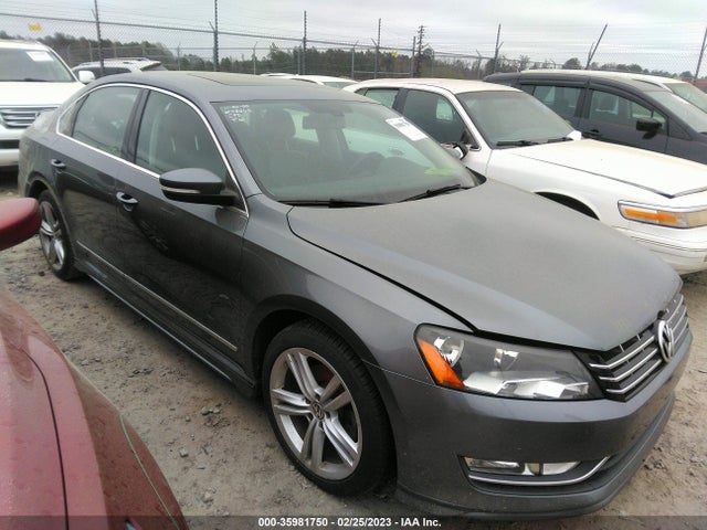 2015 1VWCM7A32FC034089 main image