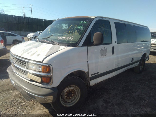 2000 CHEVROLET EXPRESS VAN VIN: 1GAHG39R3Y1268489