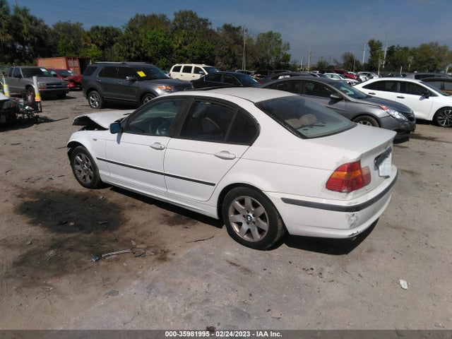 WBAET37424NJ47739 BMW 3 Series 325i