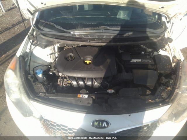 KNAFX4A84F5318861 KIA FORTE EX