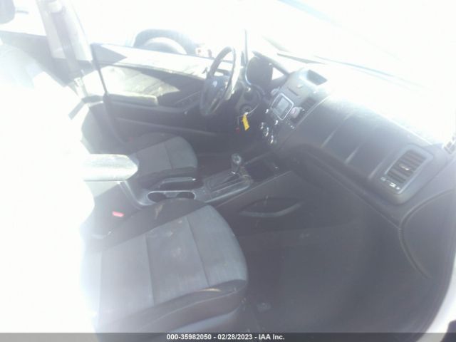 KNAFX4A84F5318861 KIA FORTE EX