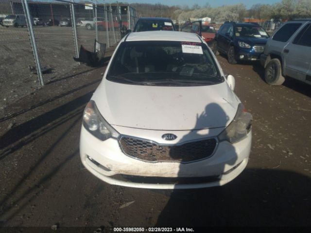 KNAFX4A84F5318861 KIA FORTE EX