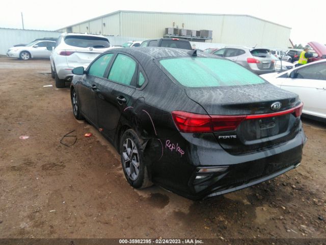 3KPF24AD4ME338303 KIA Forte Lxs