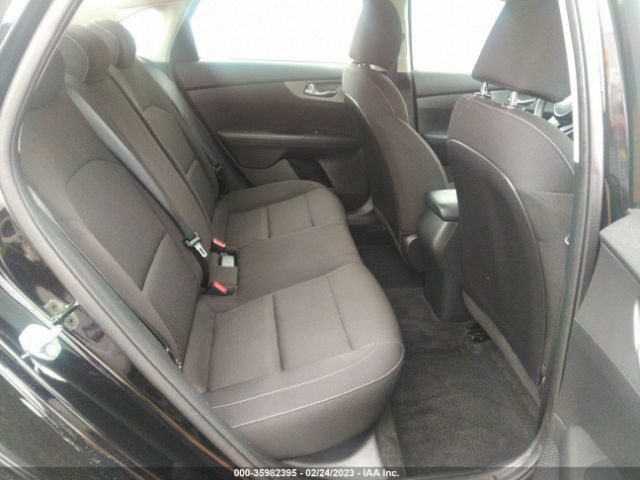 3KPF24AD4ME338303 KIA Forte Lxs
