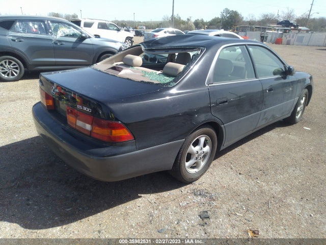 JT8BF28G4W0107936 Lexus ES 300 LUXURY SPORT SDN