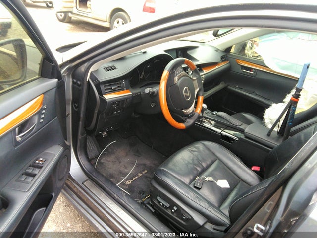 JTHBW1GG2E2045032 Lexus Es 300h Hybrid