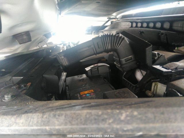 5XYPGDA56KG488024 KIA Sorento Lx V6