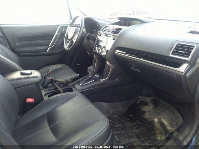 JF2SJAWCXHH432154 Subaru Forester Touring