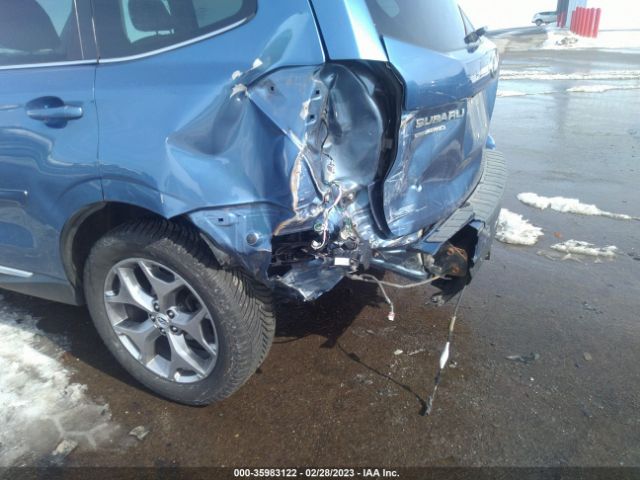 JF2SJAWCXHH432154 Subaru Forester Touring