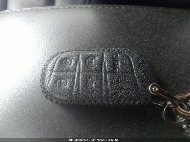 1C4RJFBG6KC799303 Jeep Grand Cherokee Limited