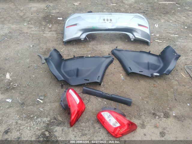 ML32A3HJ5HH001357 Mitsubishi MIRAGE ES