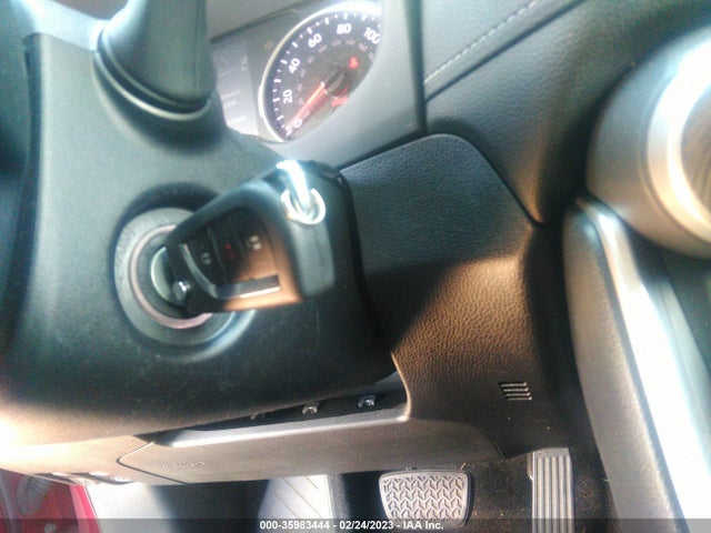 Toyota RAV4 LE 2019 JTMF1RFV8KD031636 Image 3