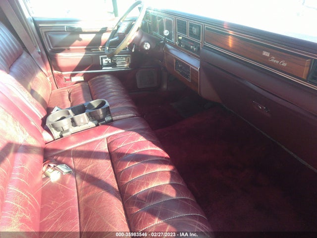 Lincoln Town Car 1988 1LNBM81F8JY745785 Image 6