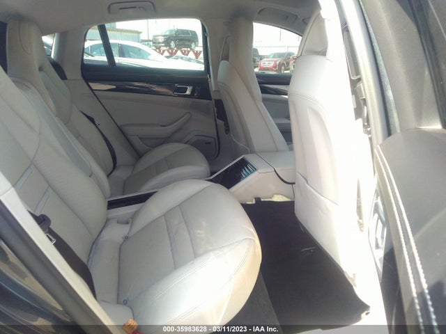2017 PORSCHE PANAMERA VIN: WP0AA2A74HL101805