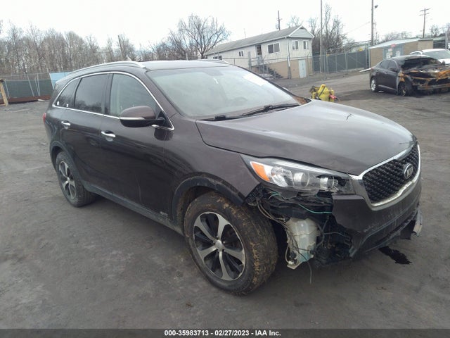 2016 Kia Sorento, VIN: 5XYPHDA11GG016105