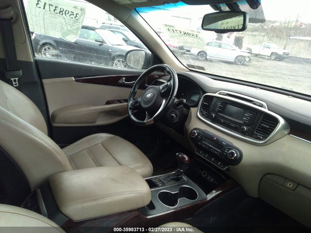 2016 Kia Sorento, VIN: 5XYPHDA11GG016105