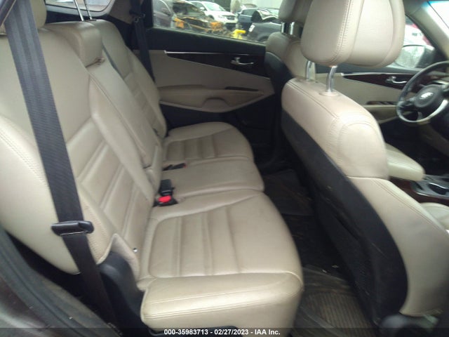2016 Kia Sorento, VIN: 5XYPHDA11GG016105