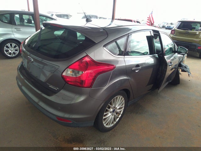 2014 FORD FOCUS TITANIUM VIN: 1FADP3N29EL168482