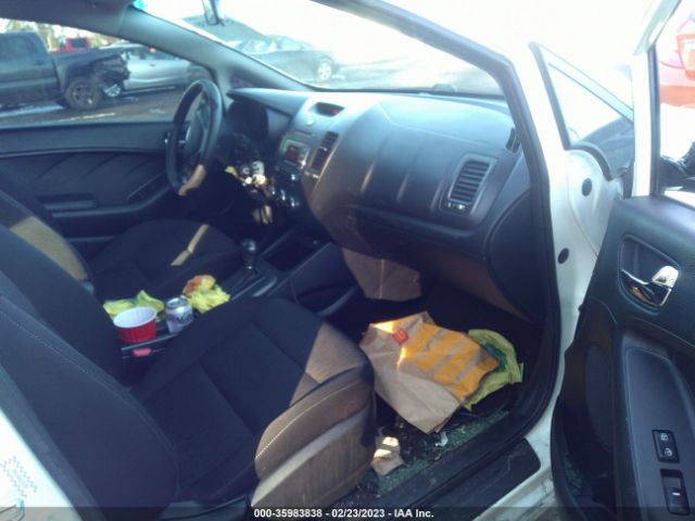 KNAFK4A66G5560789 KIA FORTE LX