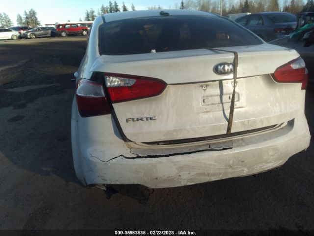 KNAFK4A66G5560789 KIA FORTE LX