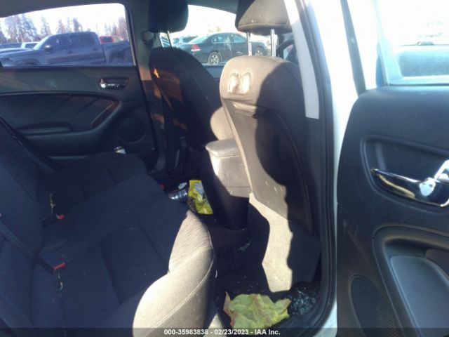 KNAFK4A66G5560789 KIA FORTE LX