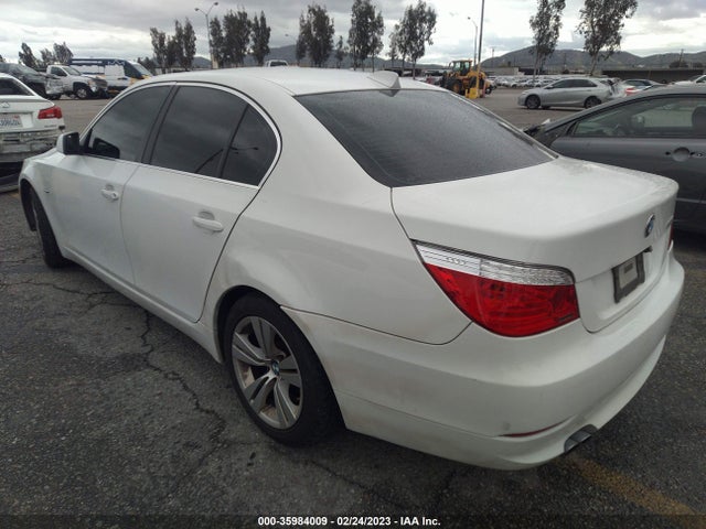 BMW 5 Series 528i 2010 WBANU5C51AC126041 Image 4