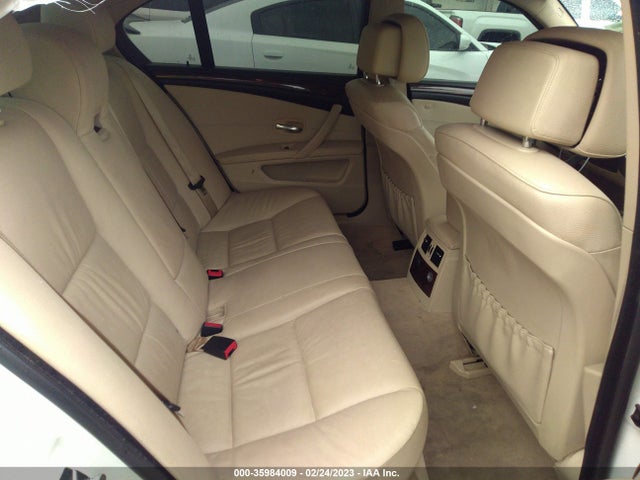 BMW 5 Series 528i 2010 WBANU5C51AC126041 Image 9