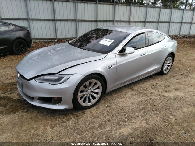 Tesla Model S 60 2016 5YJSA1E1XGF175882 Image 2