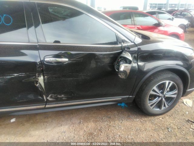 5N1AT2MV3JC787700 Nissan Rogue Sl