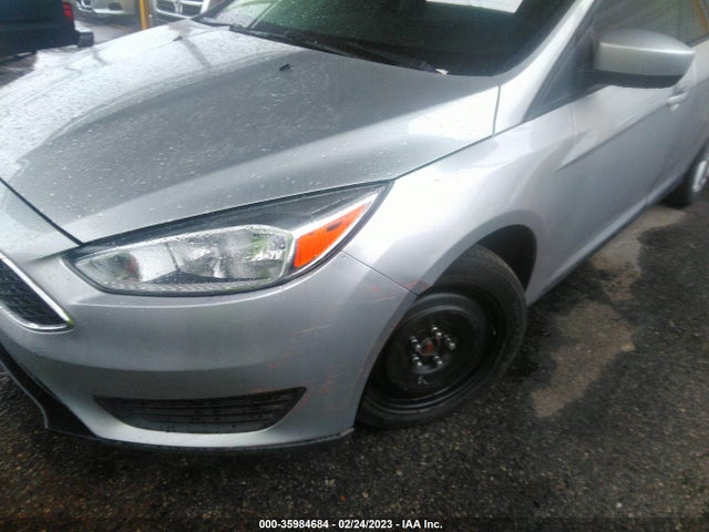 Ford FOCUS SE 2018 1FADP3K2XJL241857 Image 7