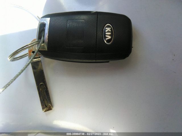 5XXGT4L36GG028087 KIA Optima Lx
