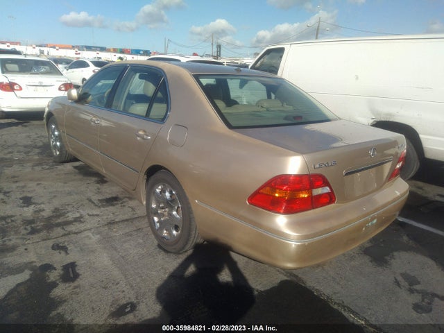 Lexus LS 430 2001 JTHBN30F710006877 Image 4