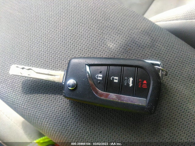 2021 TOYOTA COROLLA LE VIN: JTDEPMAE4MJ161387
