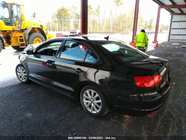 2011 VOLKSWAGEN JETTA SEDAN SE W VIN: 3VWDZ7AJ1BM333554