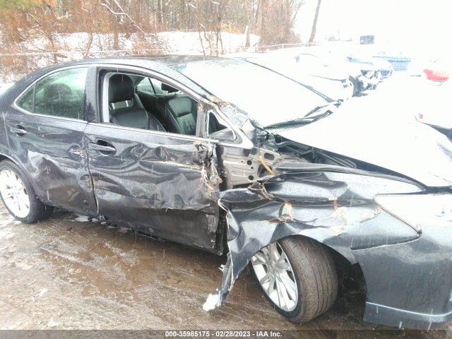 JTHBB1BA8A2005739 Lexus HS 250H