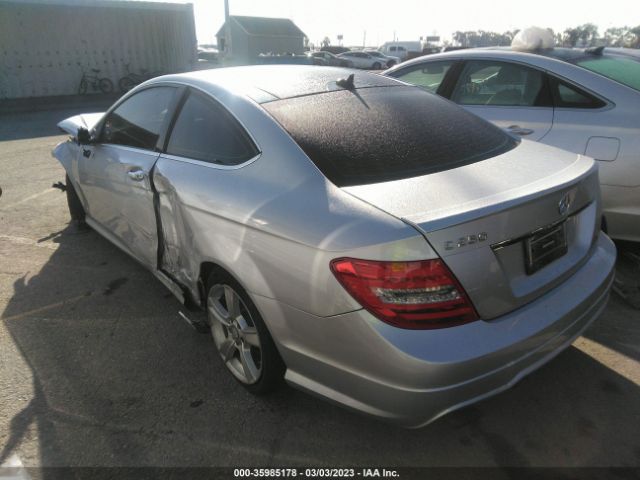 WDDGJ4HB1FG375104 Mercedes-Benz C-class C 250