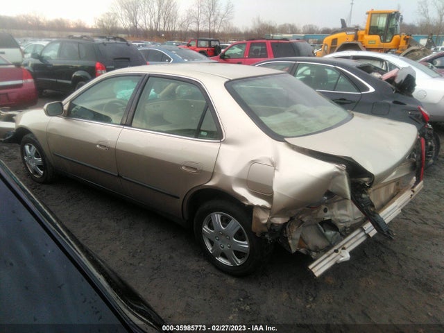 2000 HONDA ACCORD SDN LX VIN: JHMCG5643YC027928