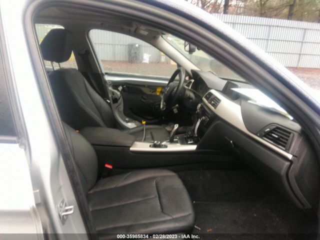 WBA8A3C58JA488308 BMW 3 Series 320i Xdrive
