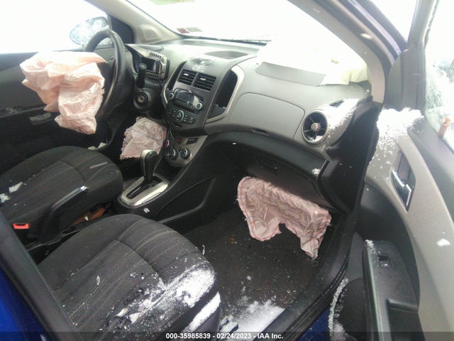 Chevrolet SONIC LT 2014 1G1JC5SG4E4221239 Image 5