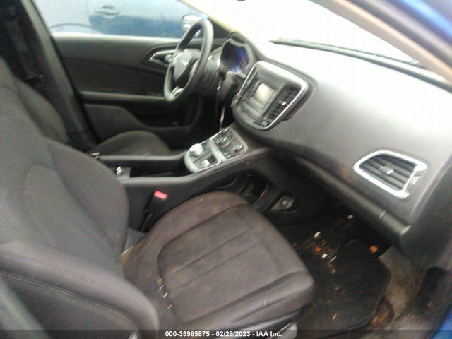 Chrysler 200 Limited 2015 1C3CCCAB3FN674570 Image 5