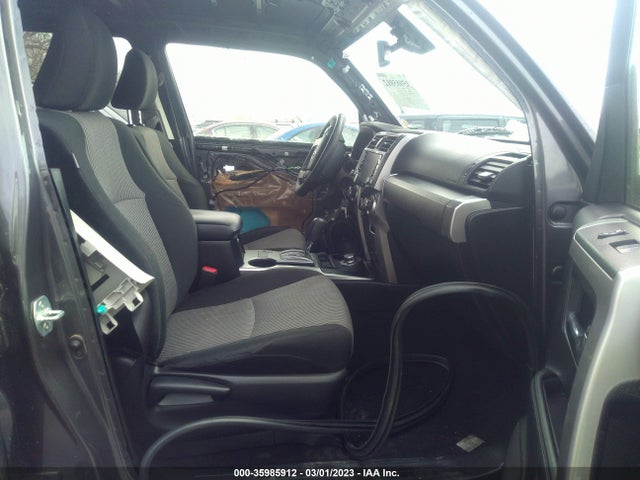 Toyota 4RUNNER SR5 2020 JTEBU5JR9L5794779 Image 6